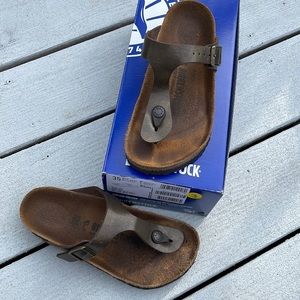 Gizeh Sandals